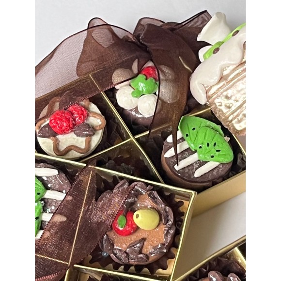 Pier 1 vintage Christmas ornaments- cakes theme - 4 pc - ships free - Picture 4 of 7